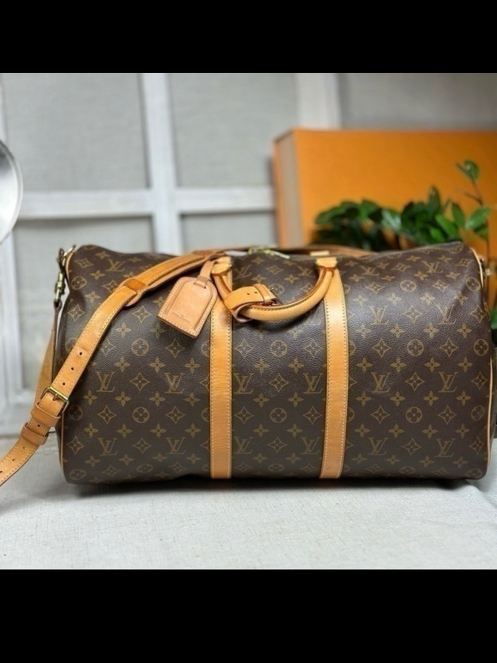 AUTHENTIC Keepall Bandoulière 50. Monogram canvas.